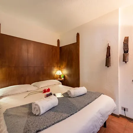 Cozy With Garden In - Happy Apartmán Courmayeur