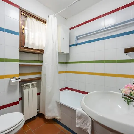 Cozy With Garden In - Happy