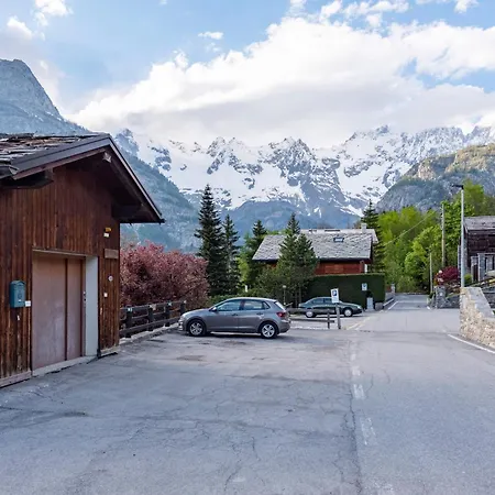 Cozy With Garden In - Happy Courmayeur