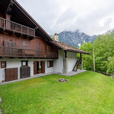 Apartment Cozy With Garden In - Happy