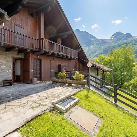 Cozy With Garden In - Happy * Courmayeur