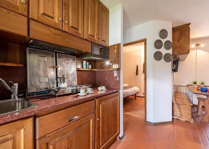 Cozy With Garden In - Happy *